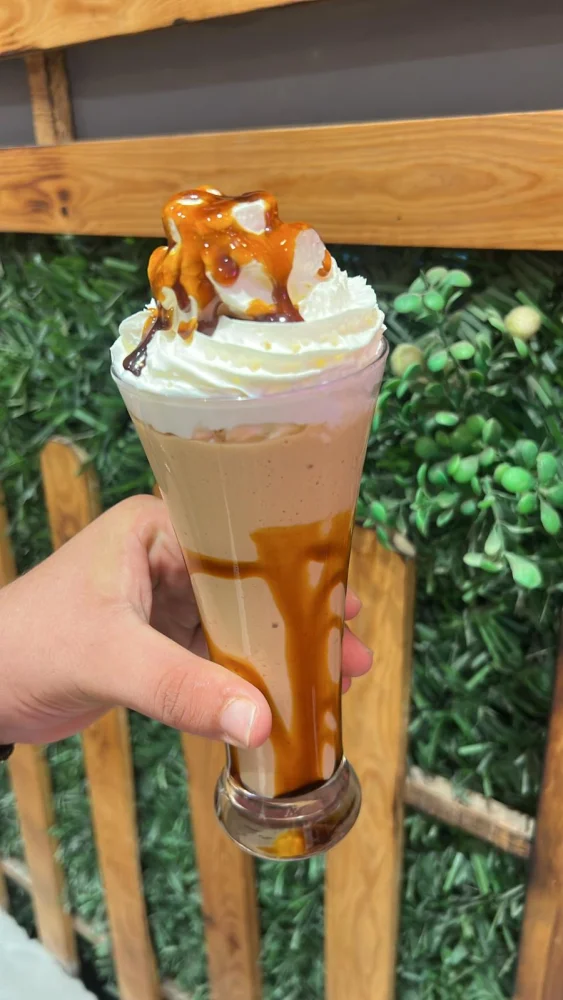 MILKSHAKE