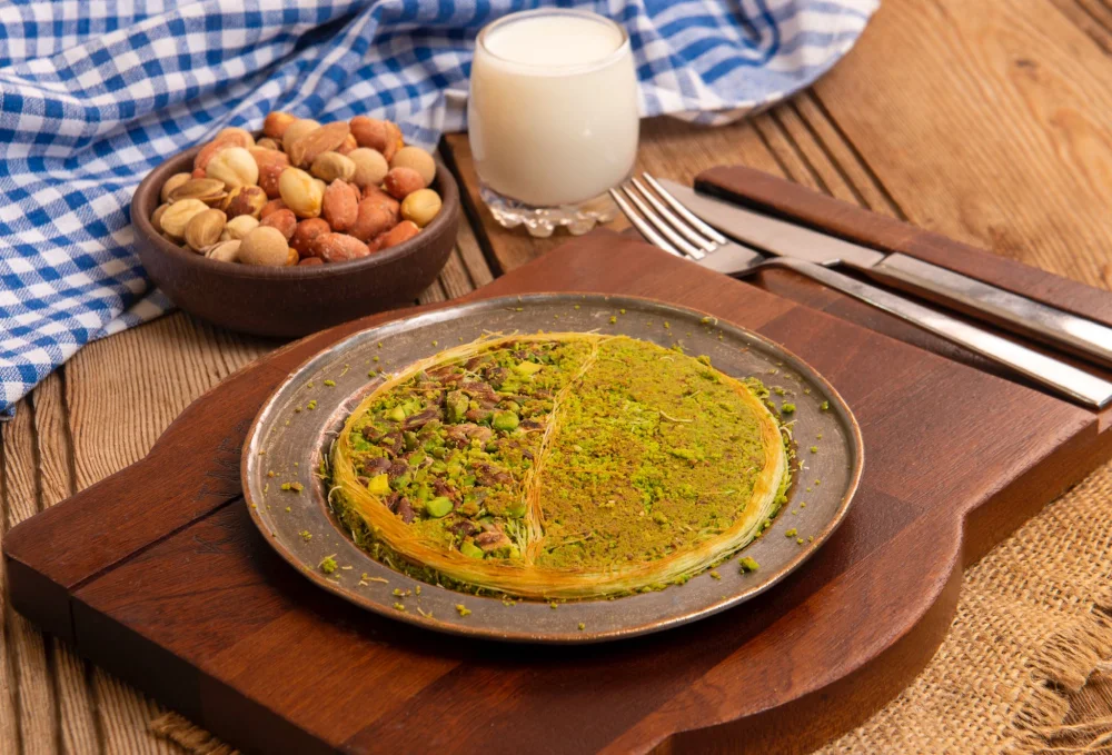 YESIL EFSANE BELLURIYE